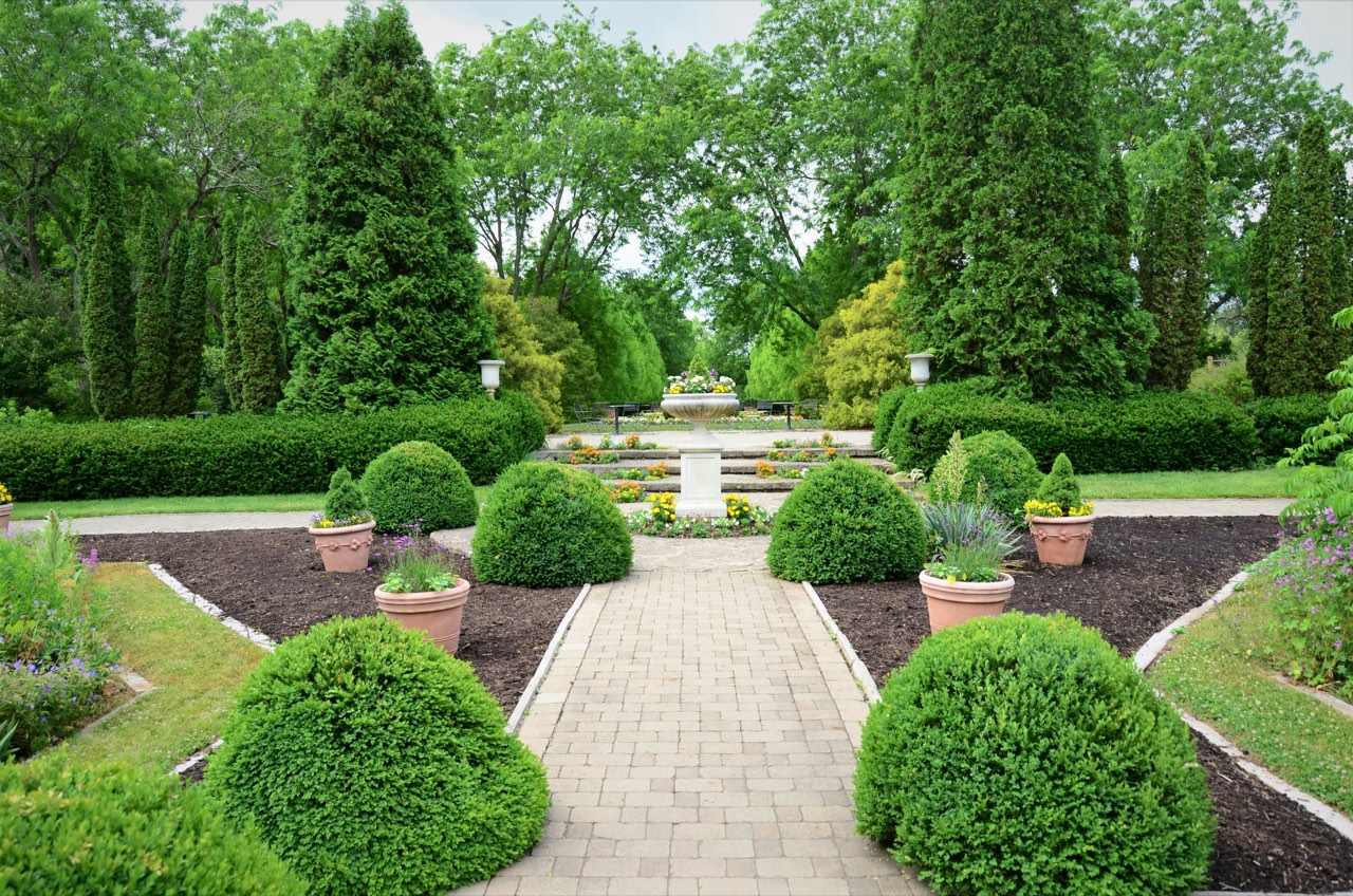Stone & Lawn Build